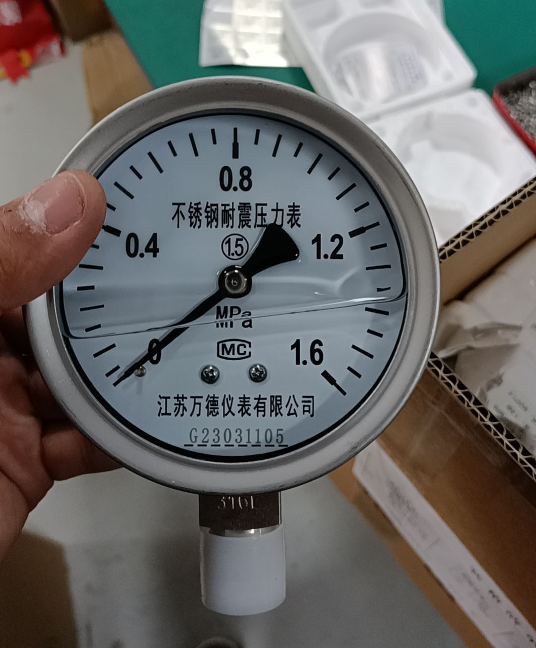 不銹鋼耐震壓力表實物圖
